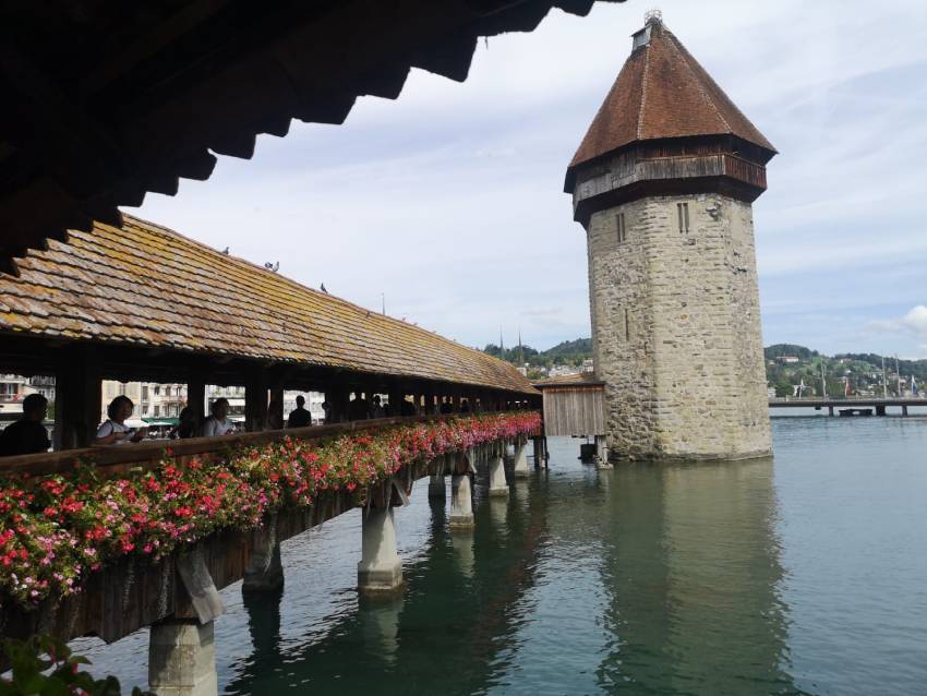 2) Pont de la Chapelle